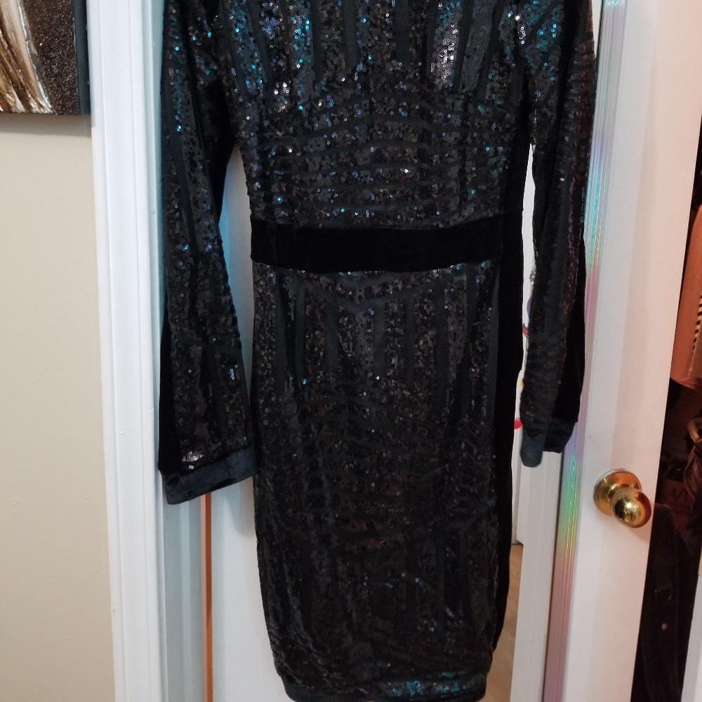 Sequins dress - Picture 2 of 3
